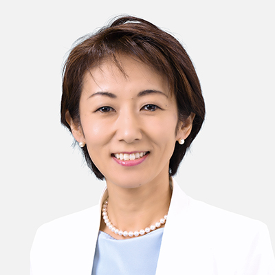 山根 えいこ